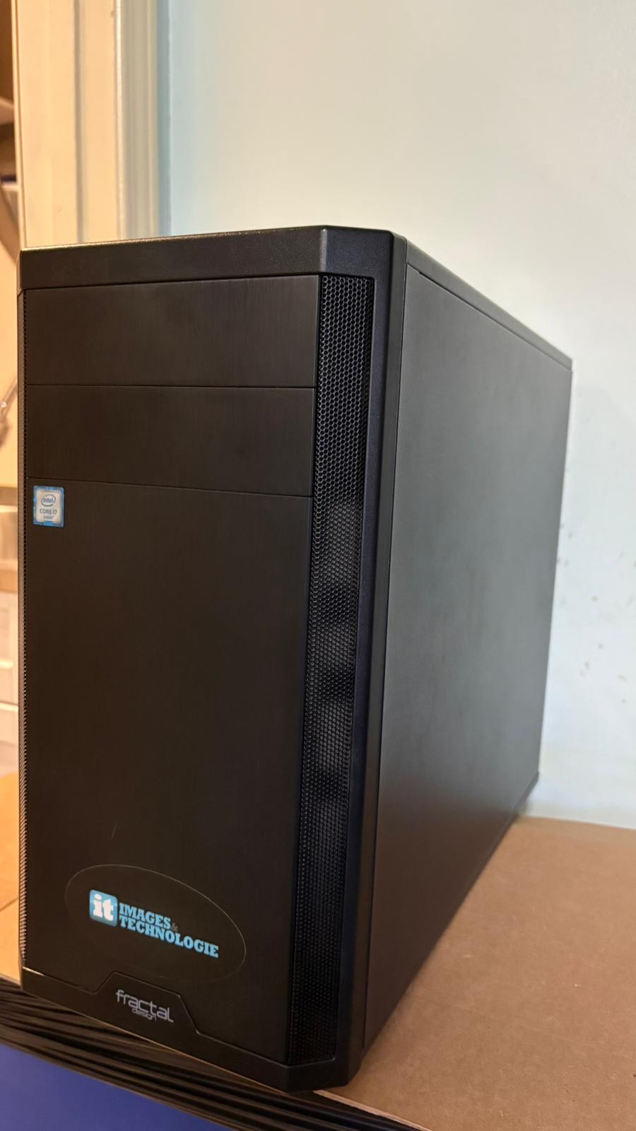 Image de Serveur SuperMicro Intel Xeon E-1620 v.4 / 64 Go DDR4 ECC 22% de Rabais